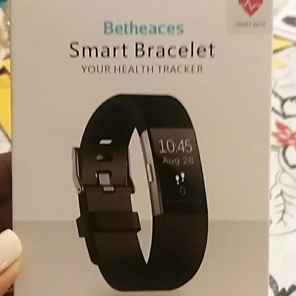 Fit bit watch - Picture 2 of 4